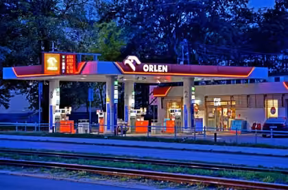 Praca PKN Orlen - polska potęga naftowa