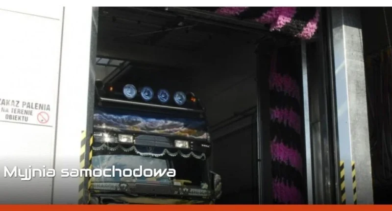 Pracownik myjni samochodowej