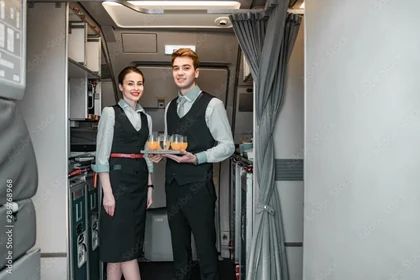 Cabin crew - praca, zarobki, doświadczenie, zatrudnienie, przyszłość